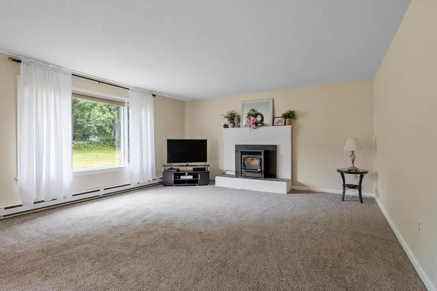 3816 Chestnut Hill Ave, Athol, MA 01331 - #3