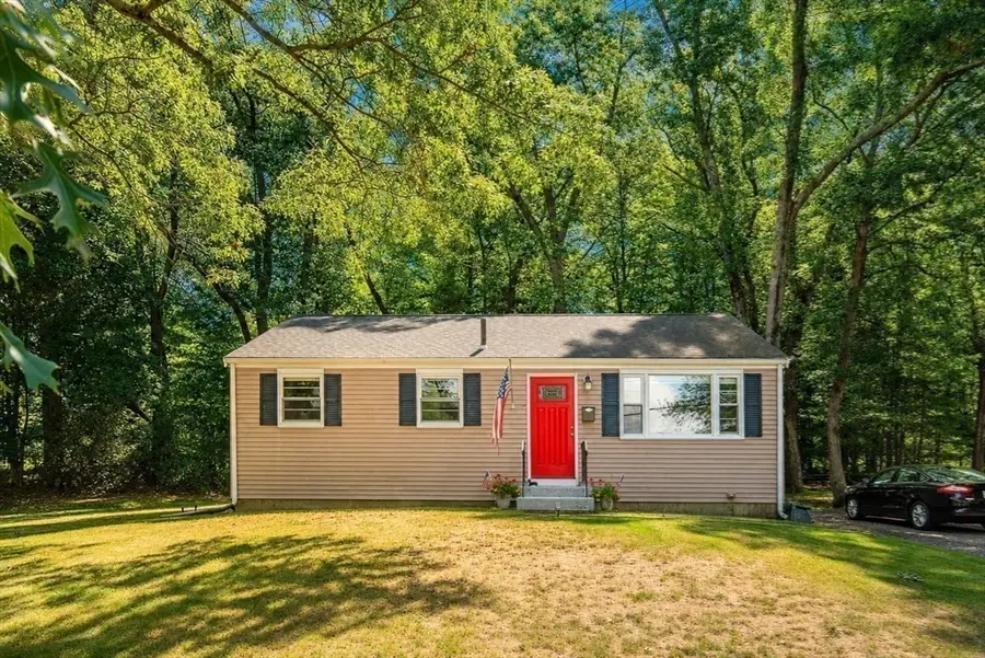 4 Edward Cody Ln, Weymouth, MA 02190 - #2
