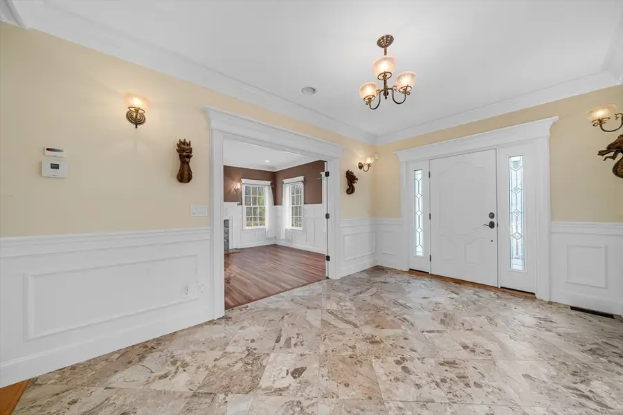 57 Shattuck St, Pepperell, MA 01463 - #2