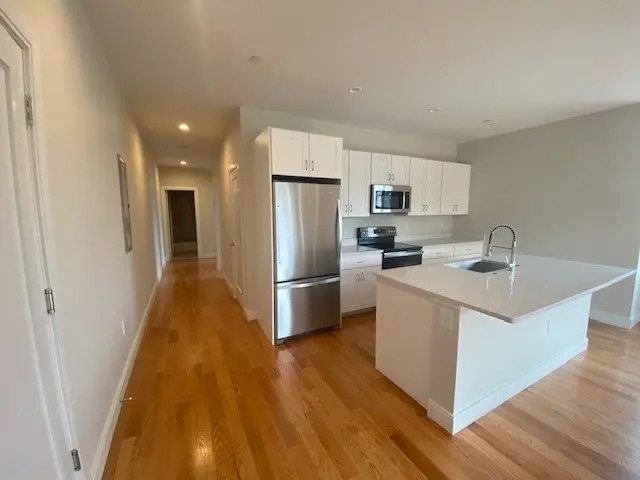 208-208A Neponset Valley Pkwy, Boston, MA 02136 - #3
