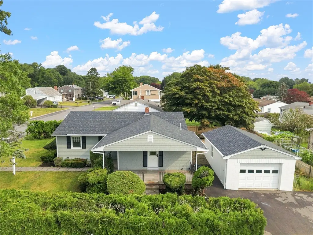 60 Sable Ave, Dartmouth, MA 02747 - #1