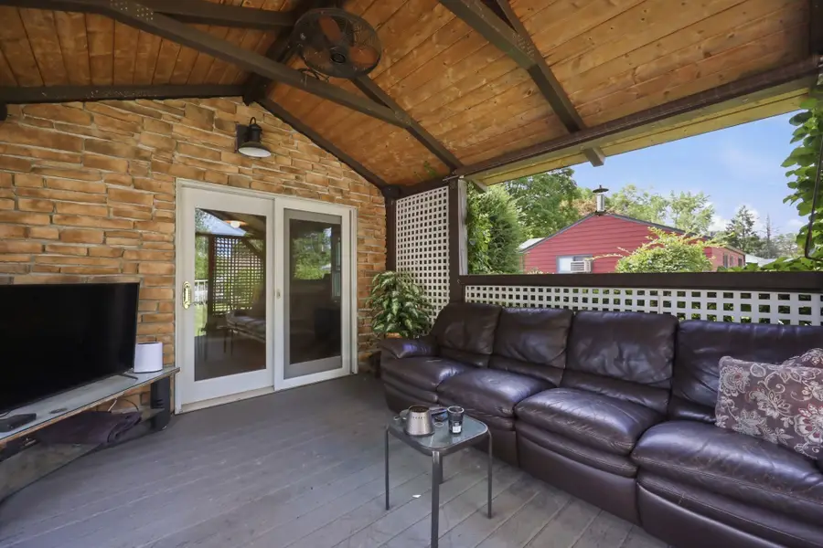 71 Ogden St, Springfield, MA 01151 - #3