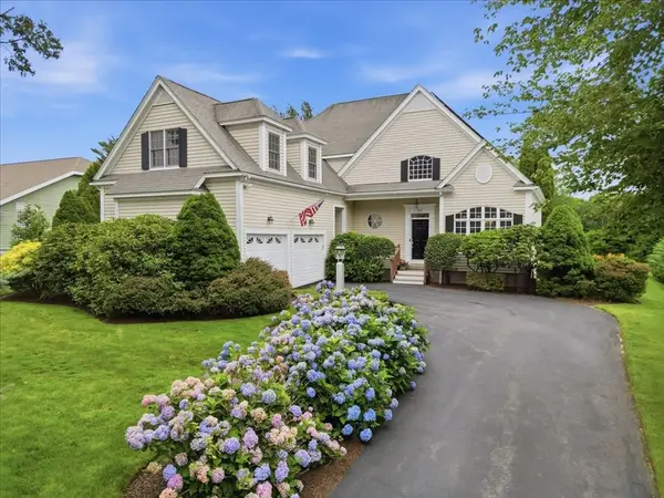 43 White Cliffs Drive, Plymouth, MA 02360