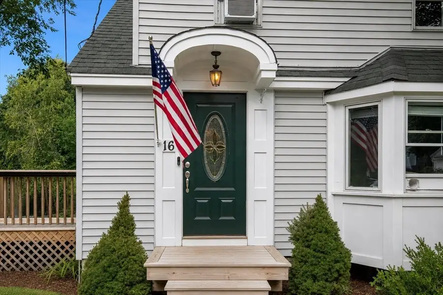 16 Pleasant St, Scituate, MA 02066 - #2