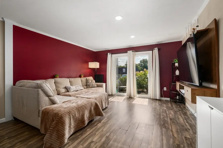 12 Shadowbrook Ln #3, Milford, MA 01757 - #3