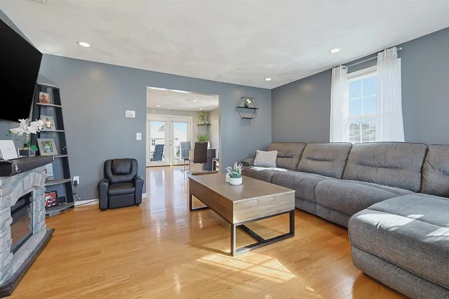 10 Bryan Dr, Taunton, MA 02780 - #2