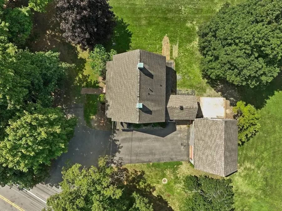 10 Poquanticut Ave, Easton, MA 02334 - #3