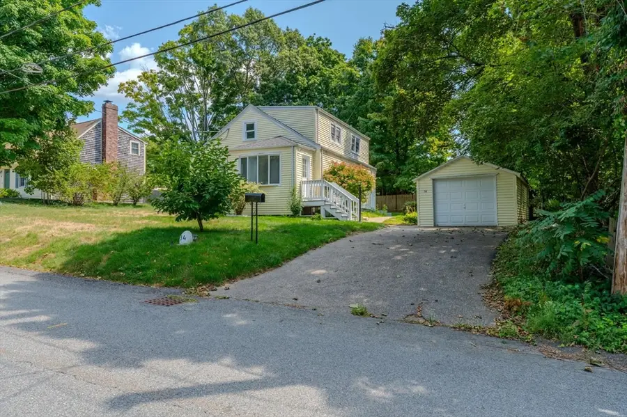 34 Hawthorne St, North Attleboro, MA 02760 - #2