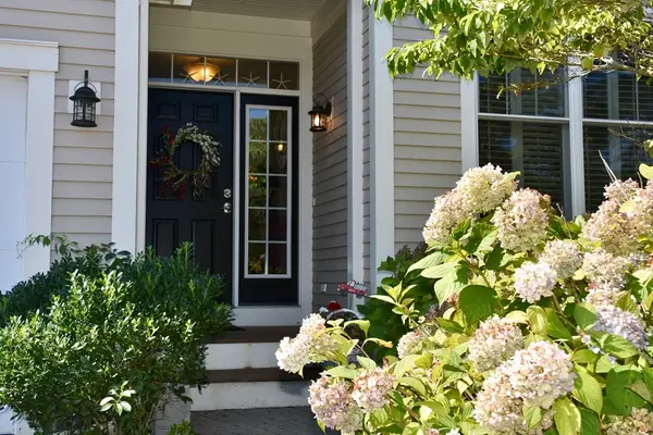 6 Chadwick Ct #6, Mashpee, MA 02649