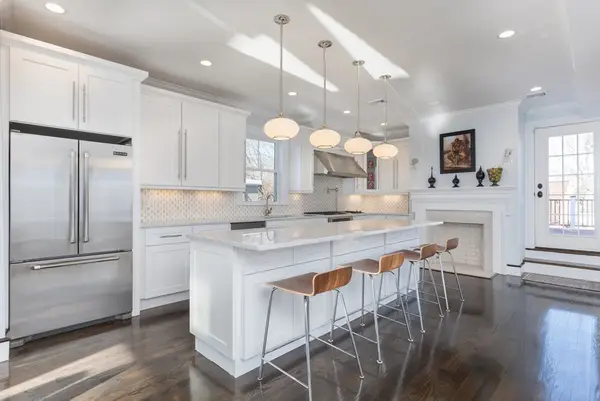 27 Howland St #2, Boston, MA 02121