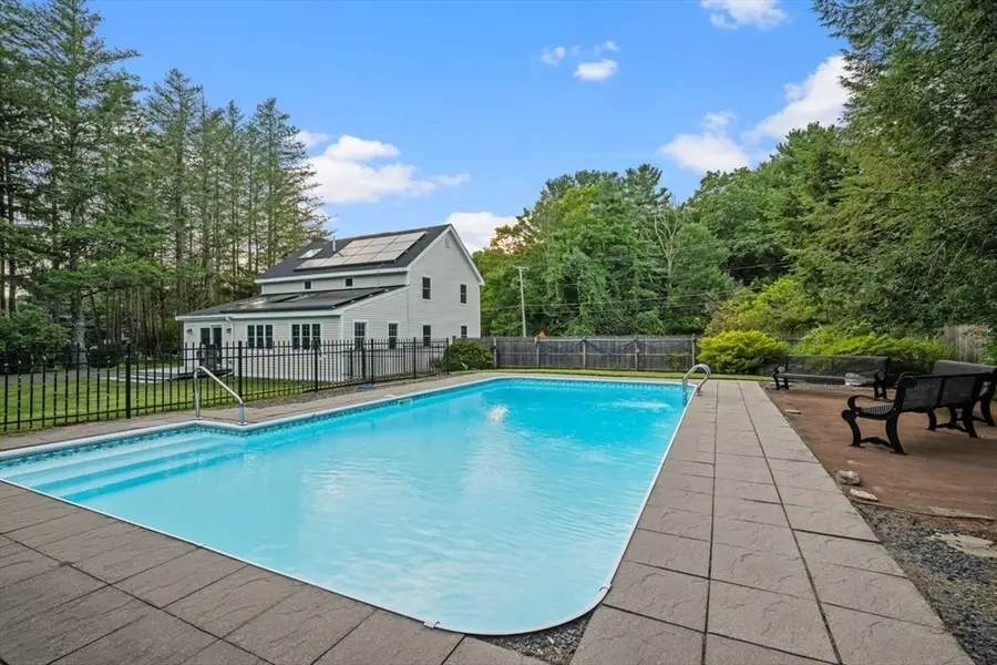 5 Elm Street, Upton, MA 01568 - #3