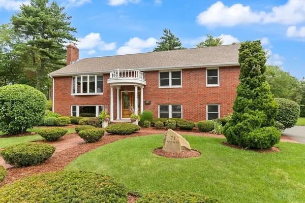 71 Poulos Rd, Braintree, MA 02184