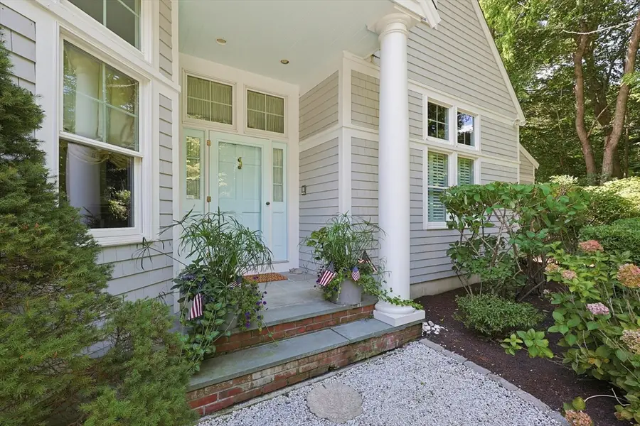 35 Tucker Ln, Dartmouth, MA 02747 - #3
