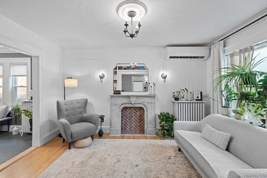 427-429 S Huntington Ave #1, Boston, MA 02130 - #2