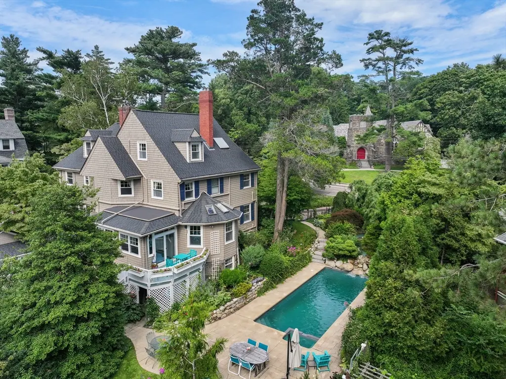 105 Randolph Ave, Milton, MA 02186 - #1