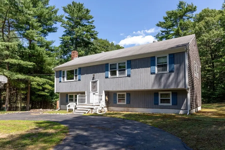 49 Forest St, Carver, MA 02330 - #3