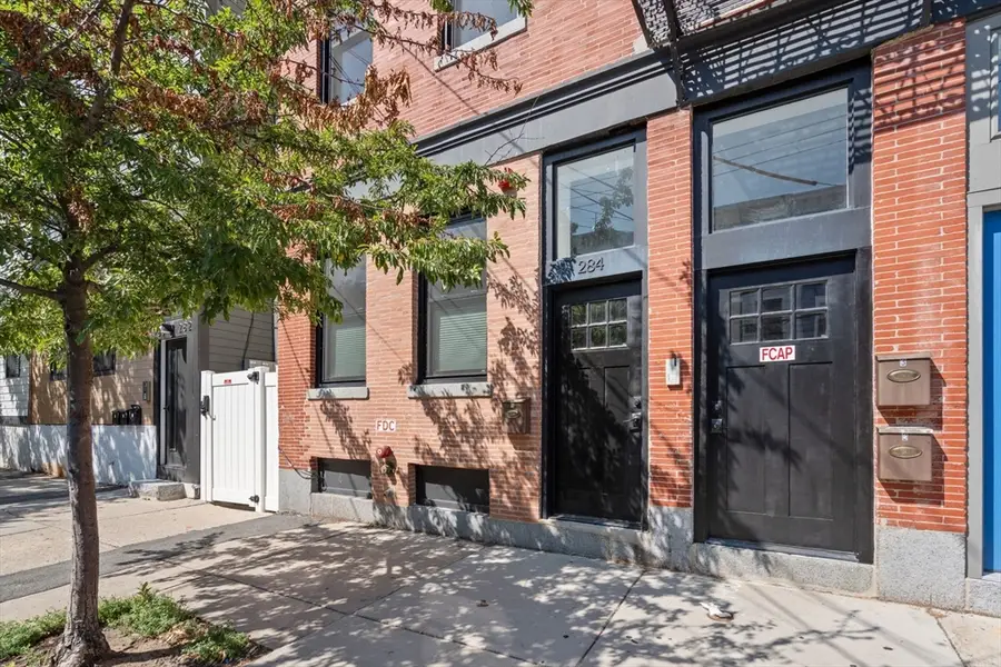 284 Sumner St #3, Boston, MA 02128 - #3