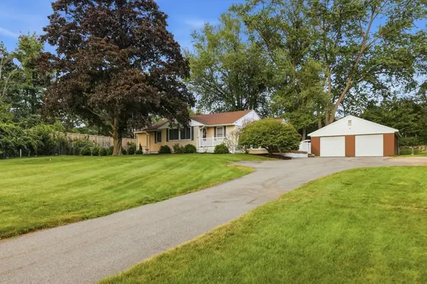 151 Greenwood Rd, Andover, MA 01810