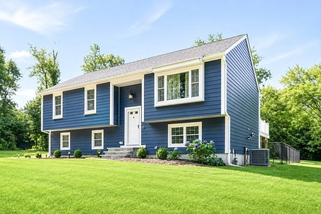 174 Bent St, Franklin, MA 02038 - #1