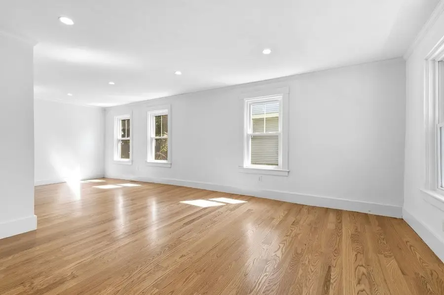 146A W Division St, Braintree, MA 02184 - #3
