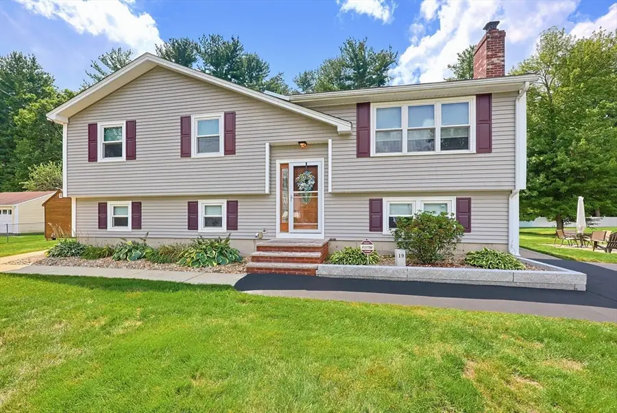 19 Bellflower Rd, Billerica, MA 01821 - #3