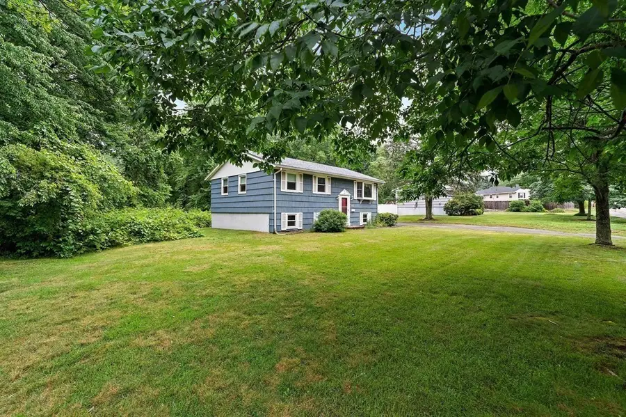 472 Summer St, Abington, MA 02351 - #3