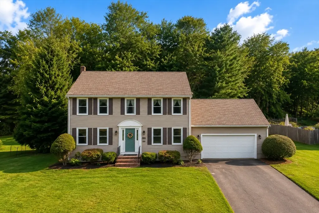 239 Presidential Dr, Abington, MA 02351 - #1