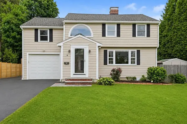 8 Wilson St, Wellesley, MA 02482