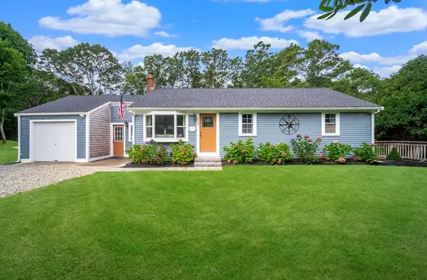 945 Santuit Newtown Rd, Barnstable, MA 02648