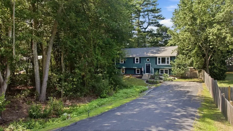 668 Summer St, Rockland, MA 02370 - #2