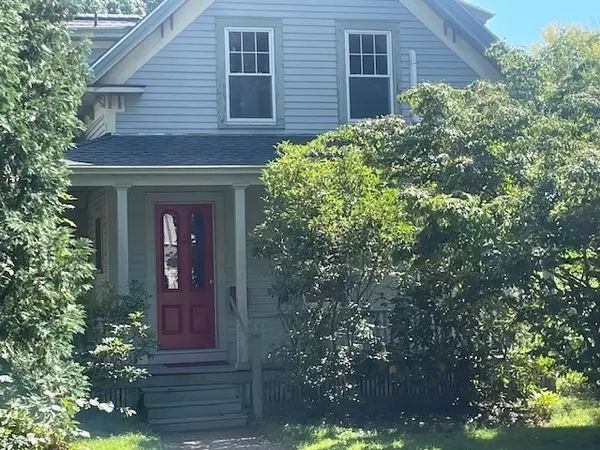 155 Belknap St, Concord, MA 01742