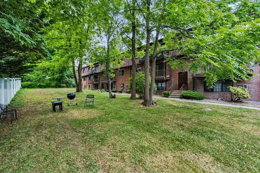 45 West St #C4, Randolph, MA 02368 - #3