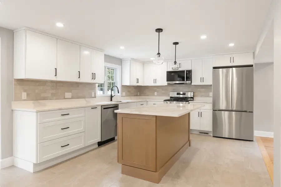 11 Fern St, Natick, MA 01760 - #3