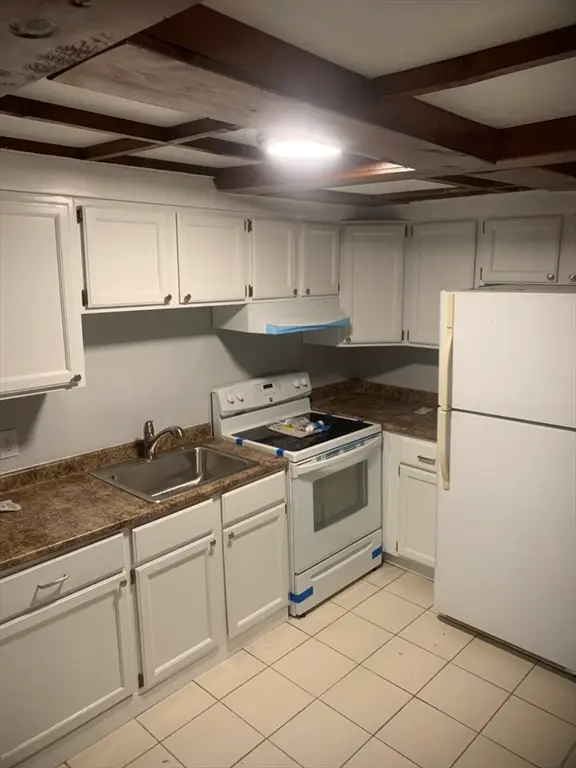 28 Sever St, Worcester, MA 01609 - #2