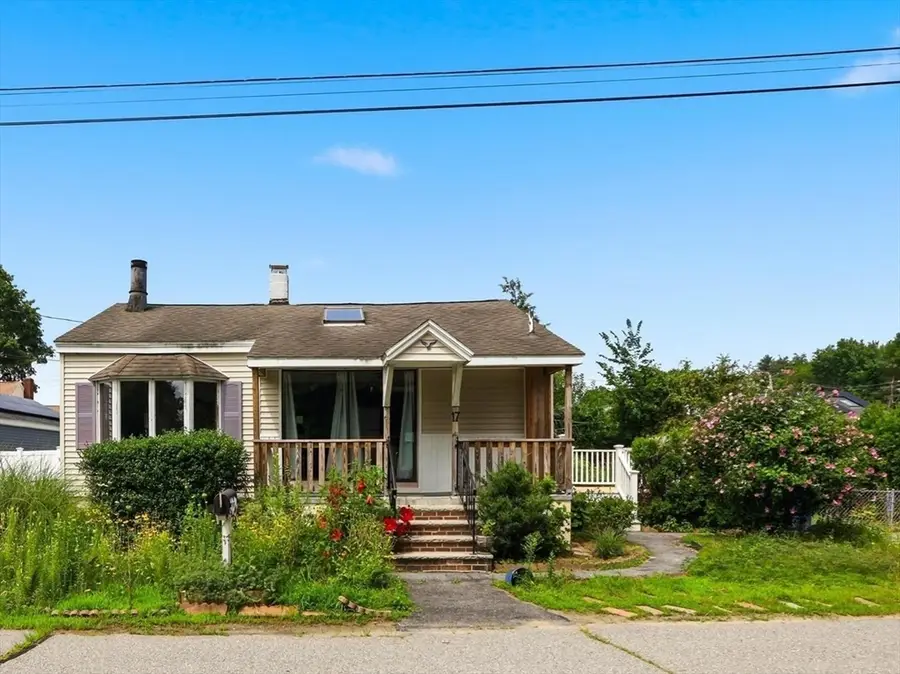 17 Saint James St, Dracut, MA 01826 - #3