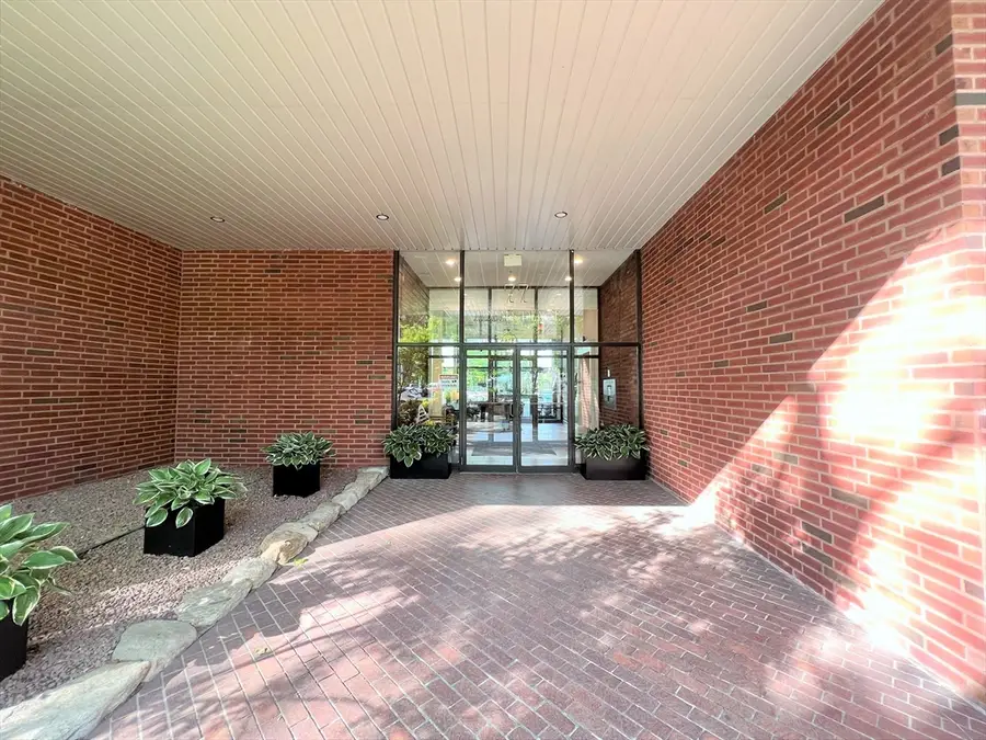 77 Adams St #- 610, Quincy, MA 02169 - #2