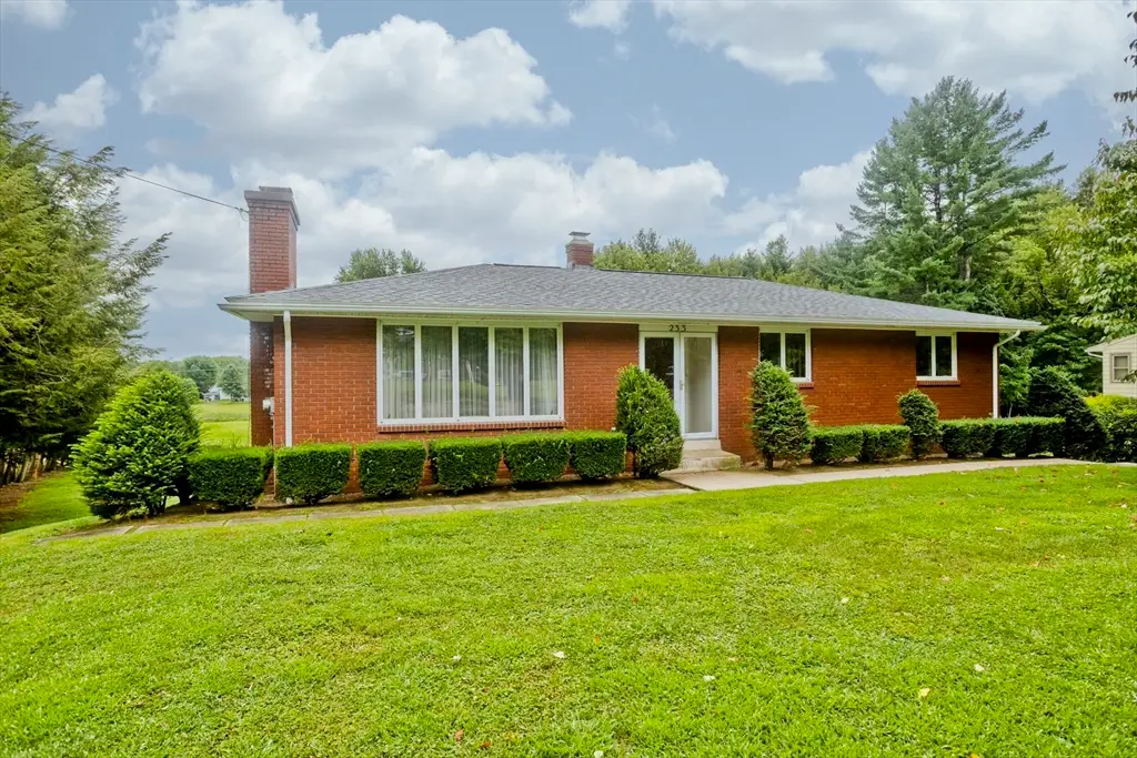 233 Lathrop St, South Hadley, MA 01075 - #1