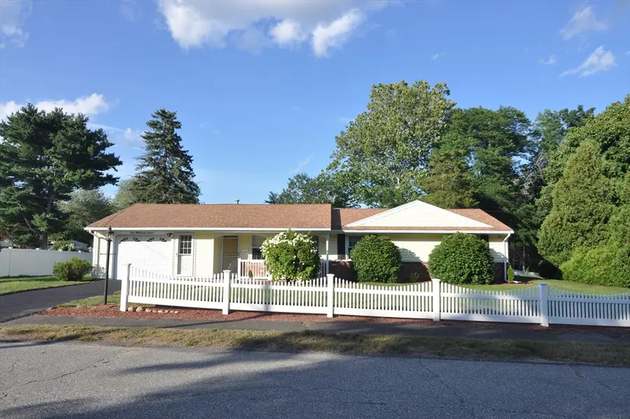 4 Blackstone St, Peabody, MA 01960 - #3