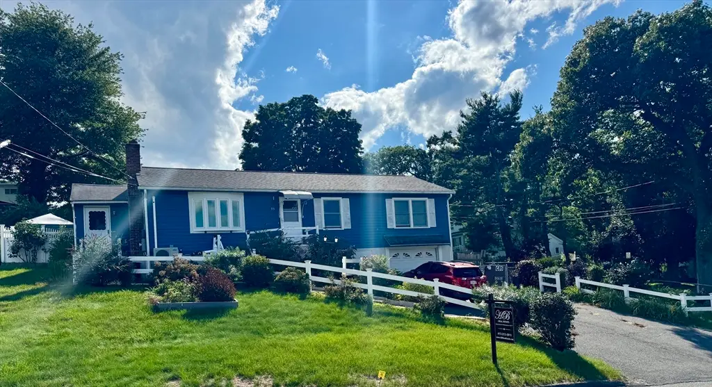 93 Marguerite St, Chicopee, MA 01020 - #1