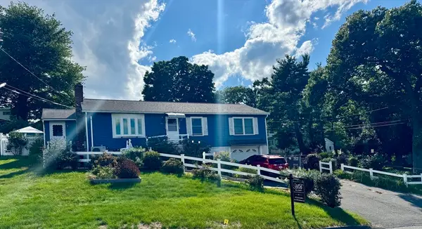 93 Marguerite St, Chicopee, MA 01020