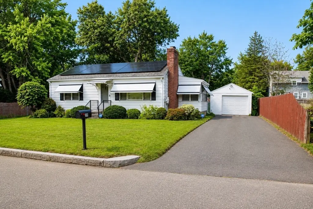 39 Lawnwood St, Springfield, MA 01119 - #1