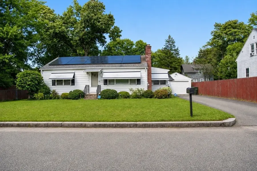 39 Lawnwood St, Springfield, MA 01119 - #2