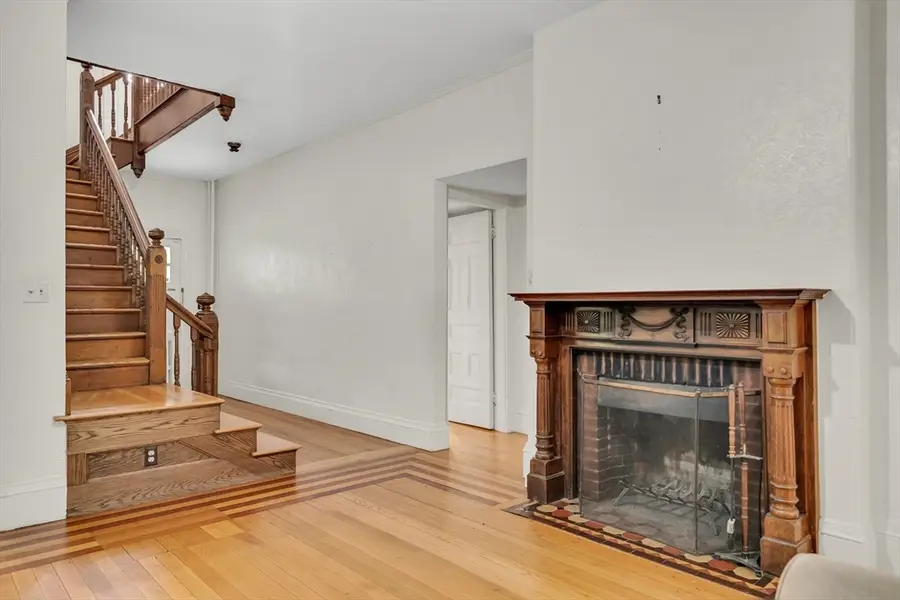 16 Harris St, Brookline, MA 02446 - #2