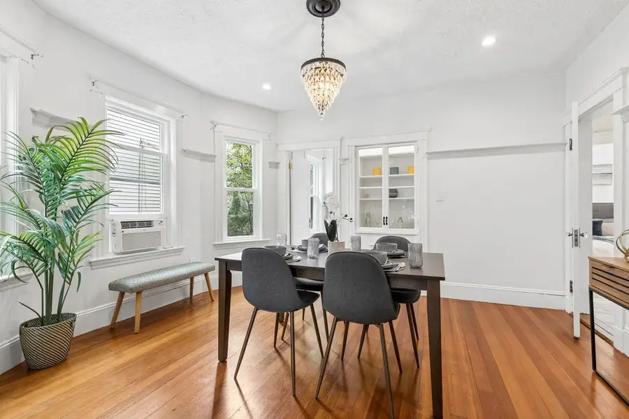 215 Crafts Rd #2, Brookline, MA 02467 - #3