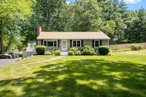 9 Elm Road, Westford, MA 01886