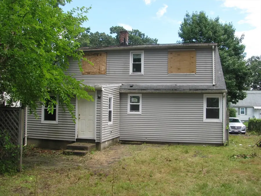 86 Pheland St, Springfield, MA 01109 - #3