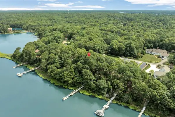 132 Bay Road, Barnstable, MA 02635