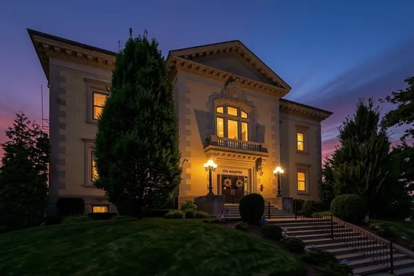 7 Russell Street #304, Plymouth, MA 02360