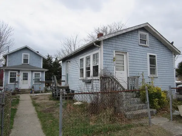 60 11th St, Wareham, MA 02538