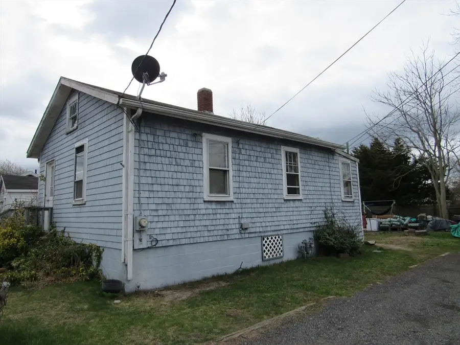 60 11th St, Onset, MA 02538 - #2